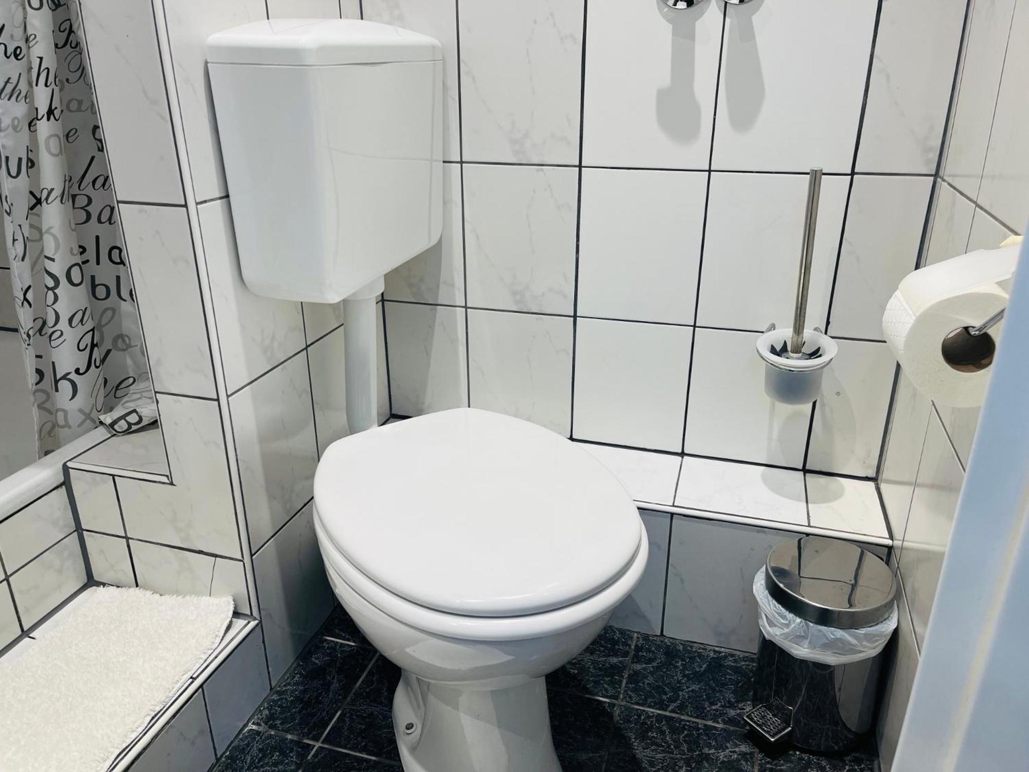 Zwergenstube Apartment Wulfrath Екстериор снимка